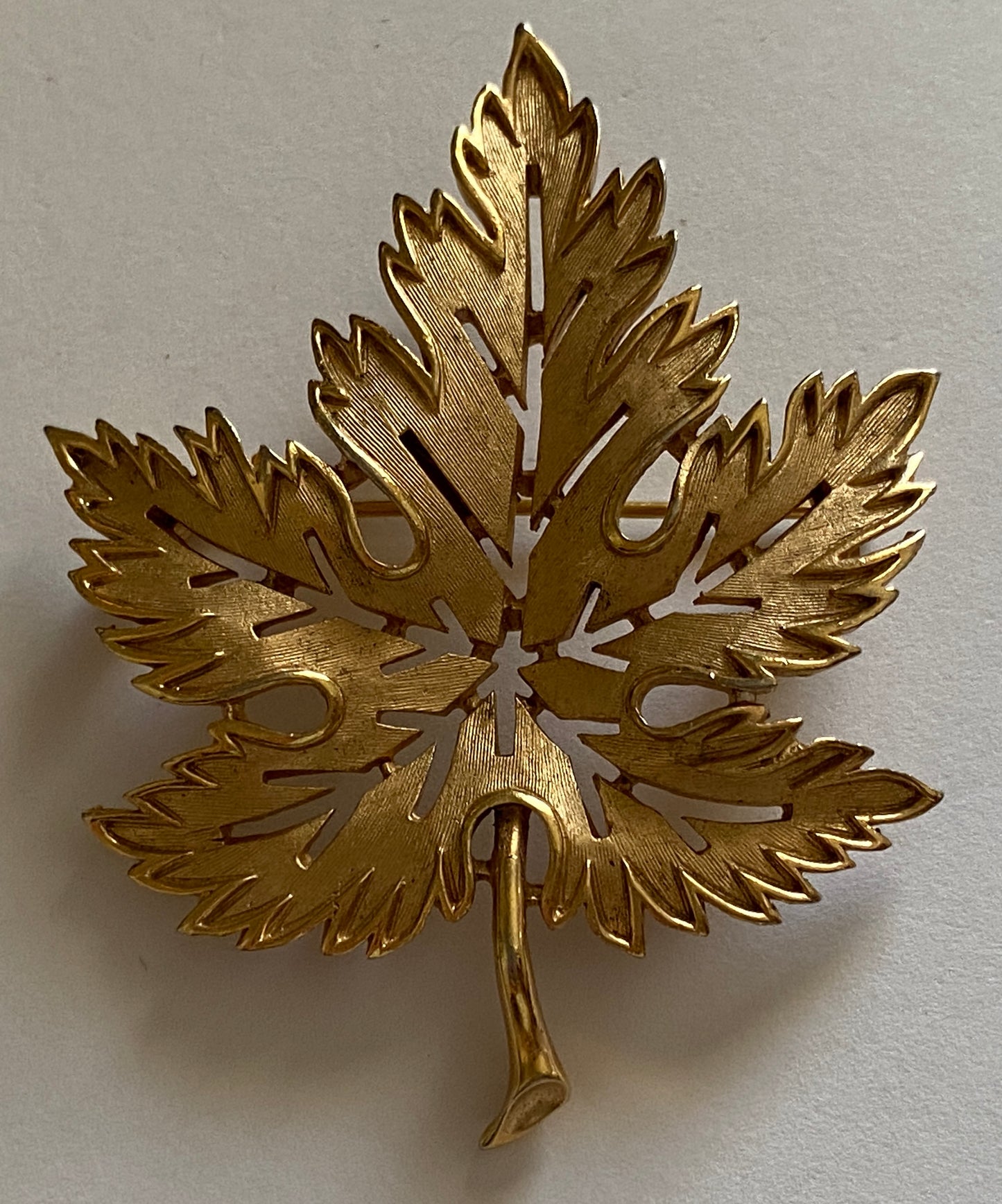 Vintage Trifari Leaf Gold Tone Metal Brooch Pin