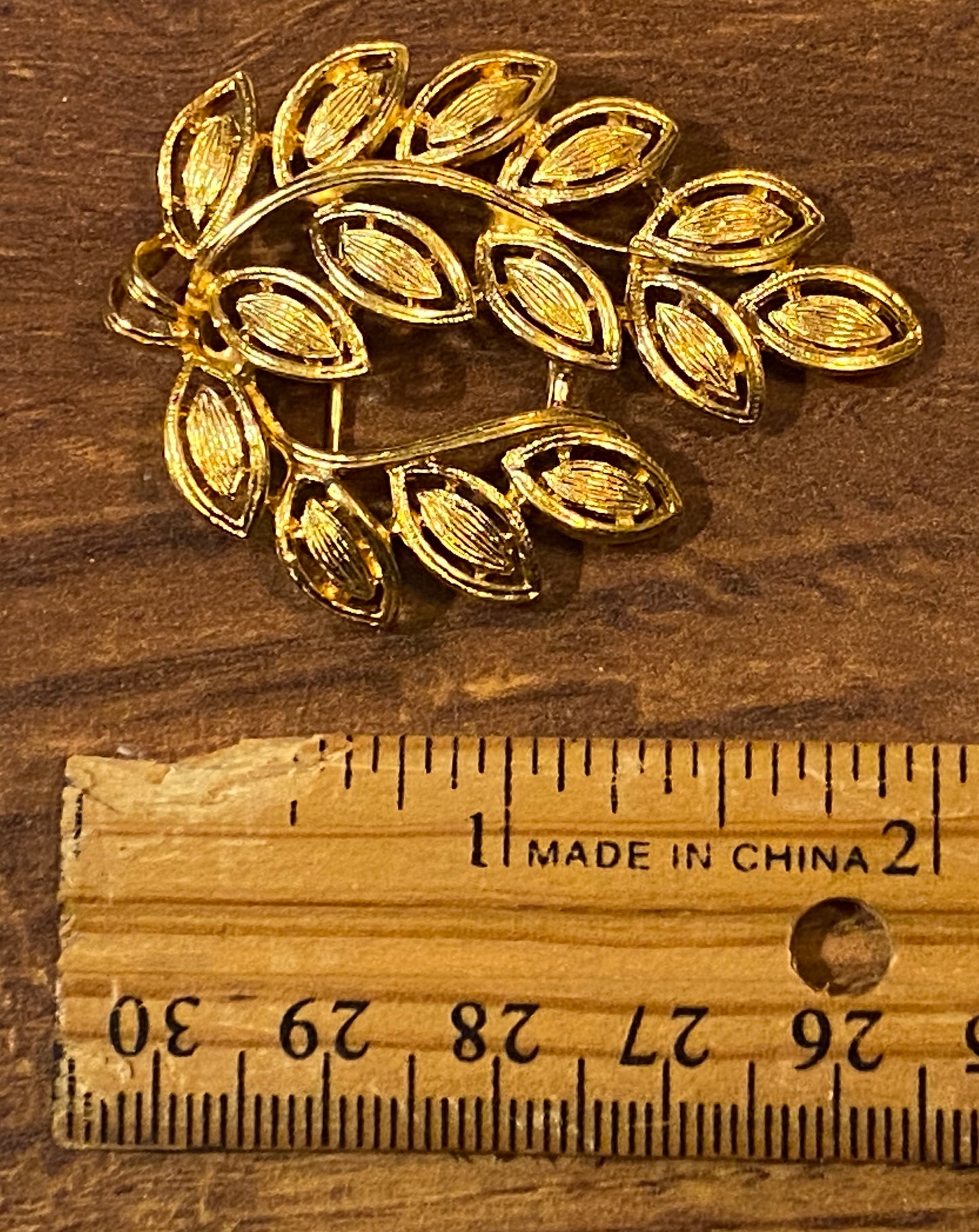 Vintage Signed Napier Gold Tone Metal Leaf Large Brooch Pin