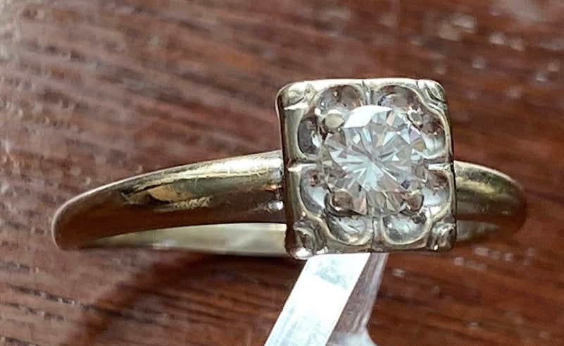 Vintage 14k White Gold Round .25ct Diamond Solitaire Engagement Ring Sz 7.75