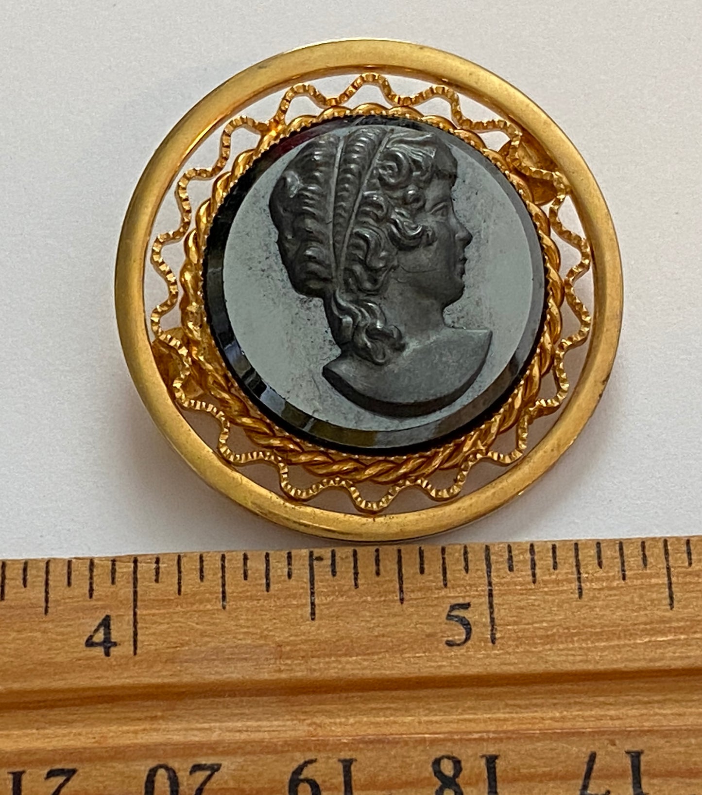 Vintage Gold Tone Gray Black Hematite Cameo Brooch Pin