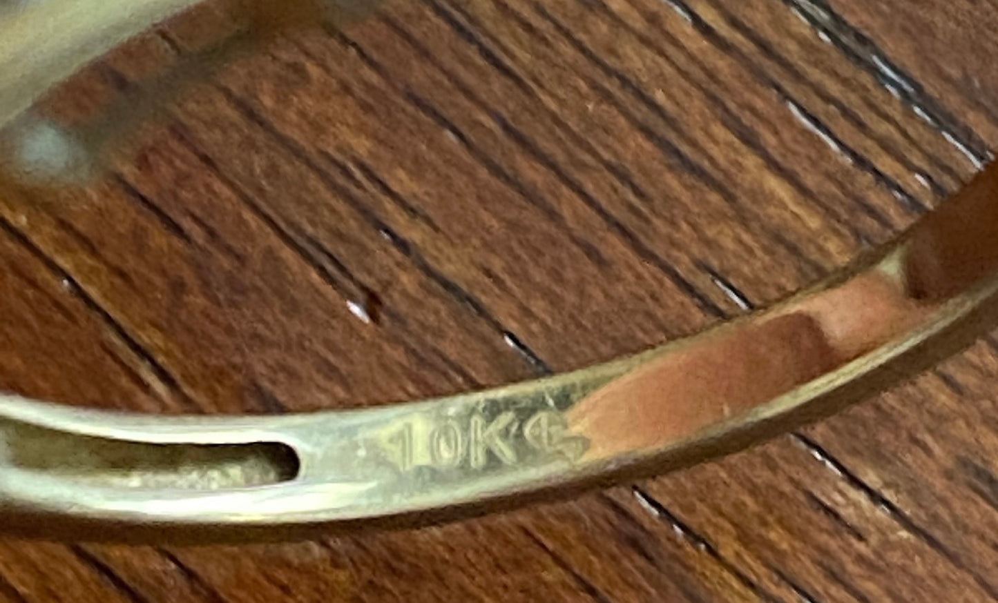 10k Yellow Gold Diamond Bowtie Ring Sz 7