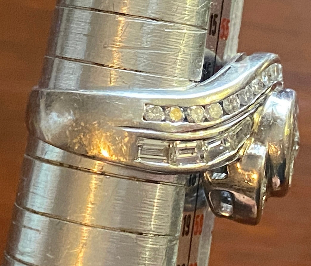 14k White Gold Diamond Halo Engagement Ring Sz 8