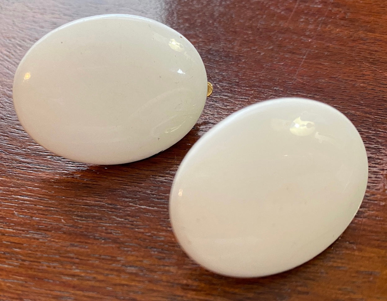 Vintage Signed Trifari White Oval Enamel Clip On Earrings
