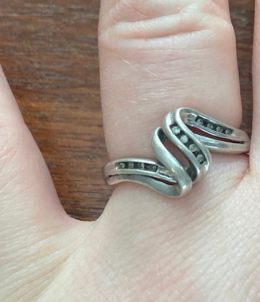 Sterling Silver Channel Set Diamond Wave Style Ring Sz 6.5