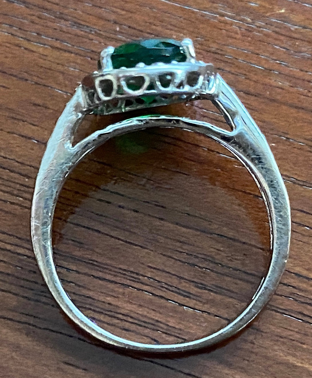 Sterling Silver 925 Oval CZ Simulated Emerald Diamond Ring Sz 8