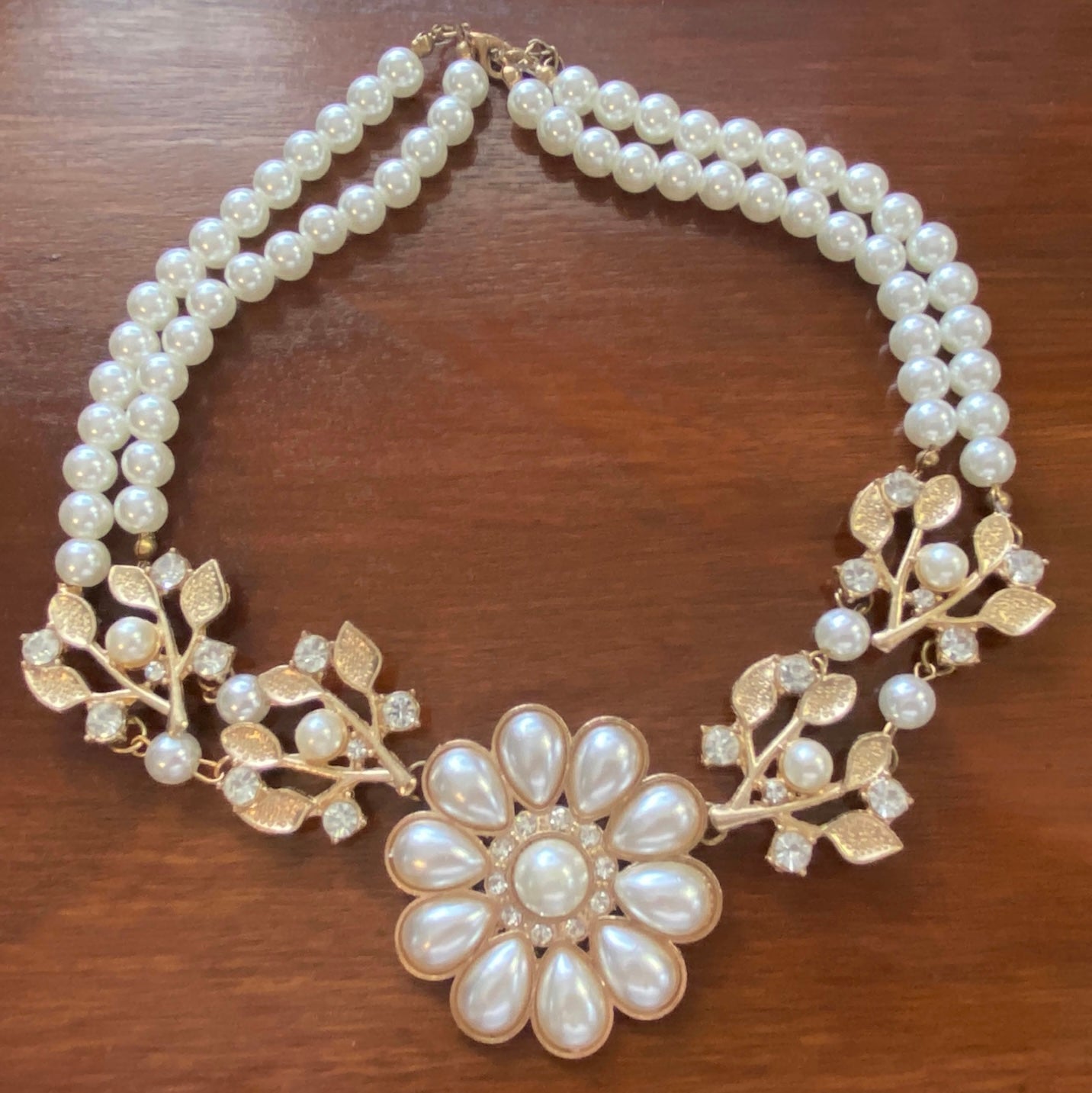 Pretty Vintage Style Faux Pearl Rhinestone Gold Tone Multistrand Necklace