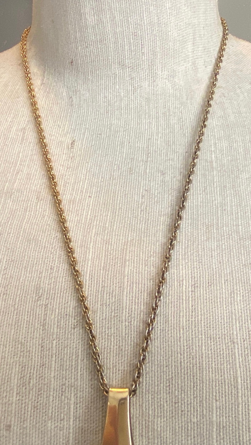Vintage Signed Da Vinci Lucite Laurel Statement Chain Link Pendant Necklace