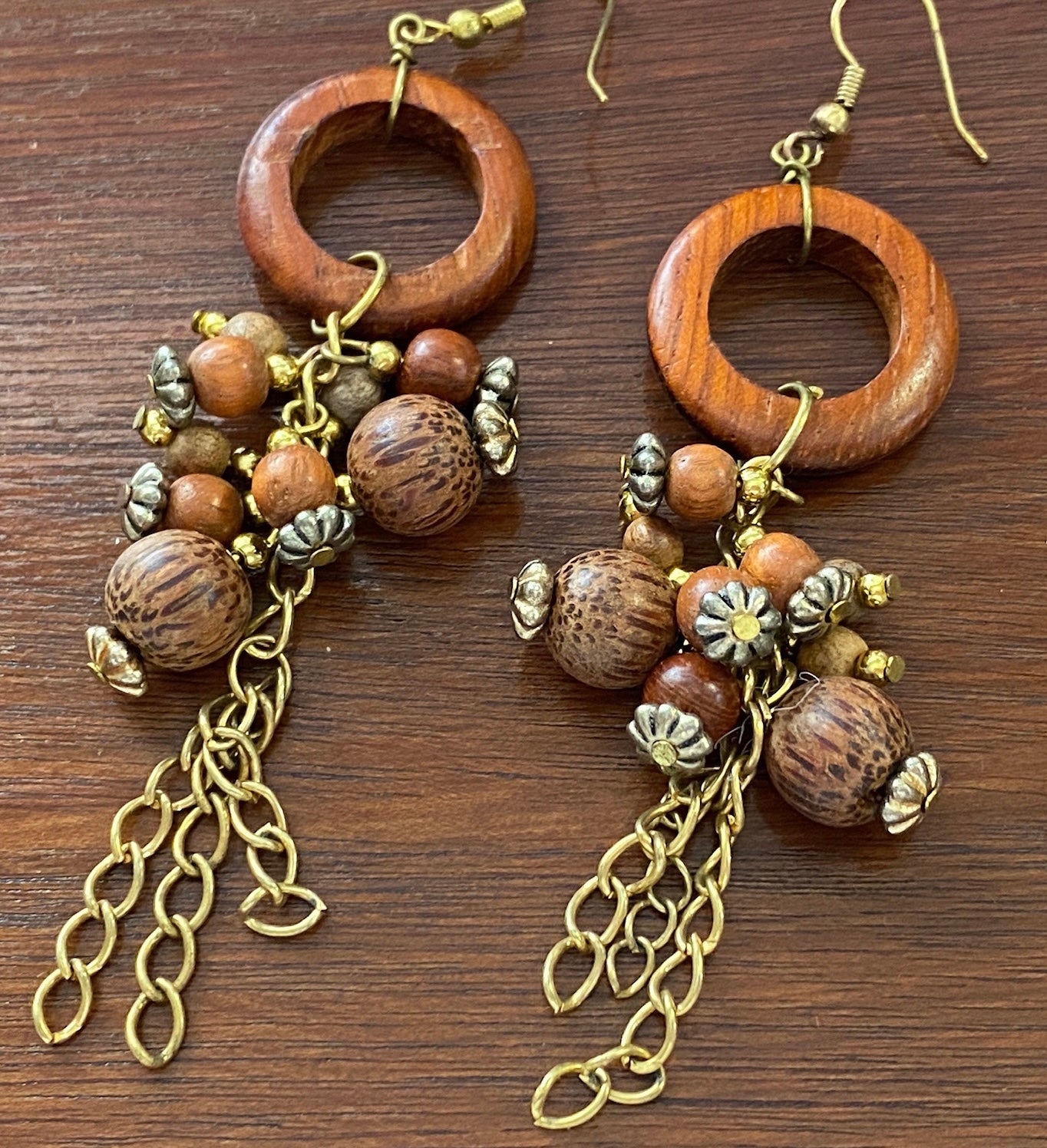 Vintage Gold Tone Wood Bead Drop Dangle Dangly Pierced Earrings