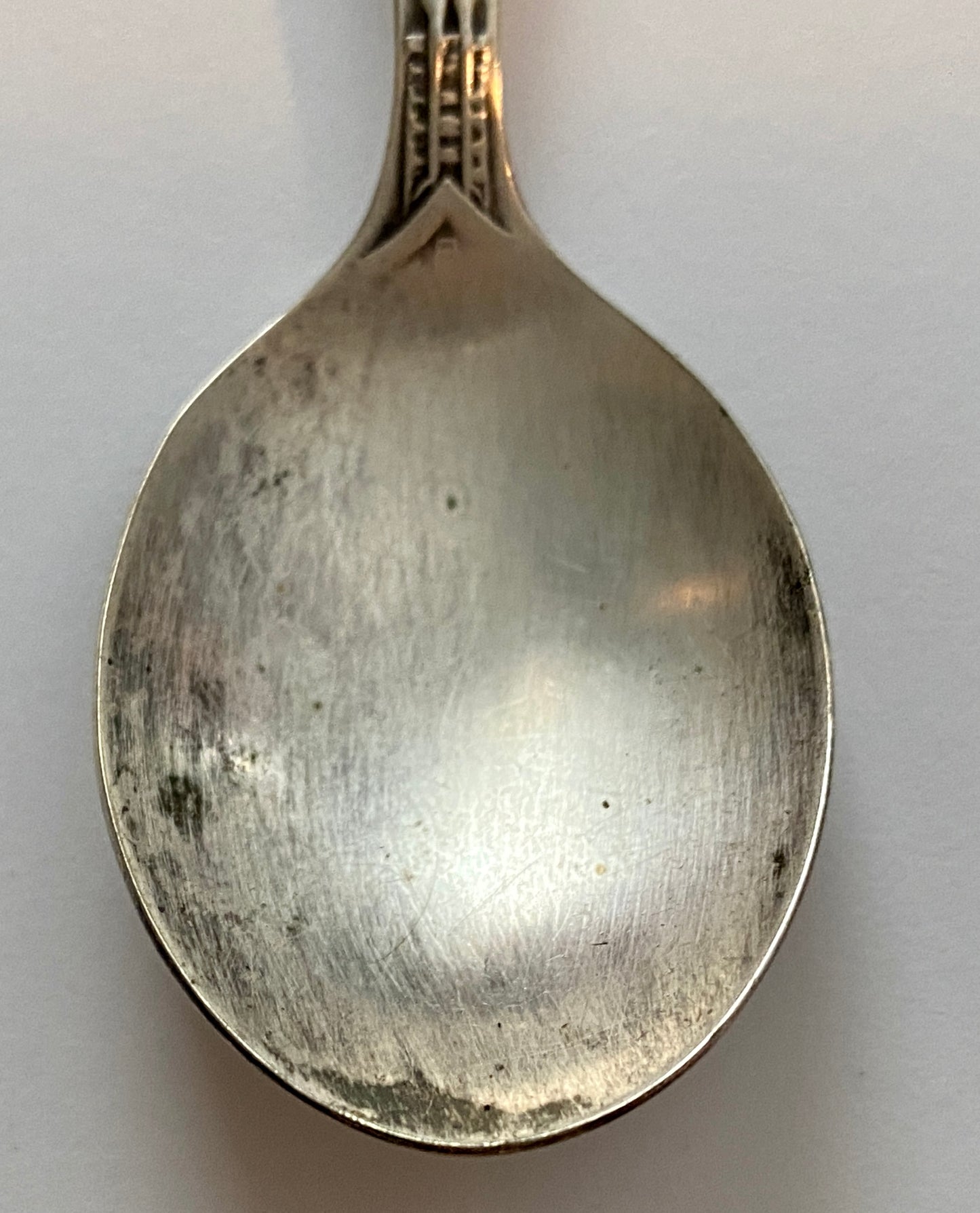 WM Rogers International Silver Birth of Record Baby Spoon 'Gwen'