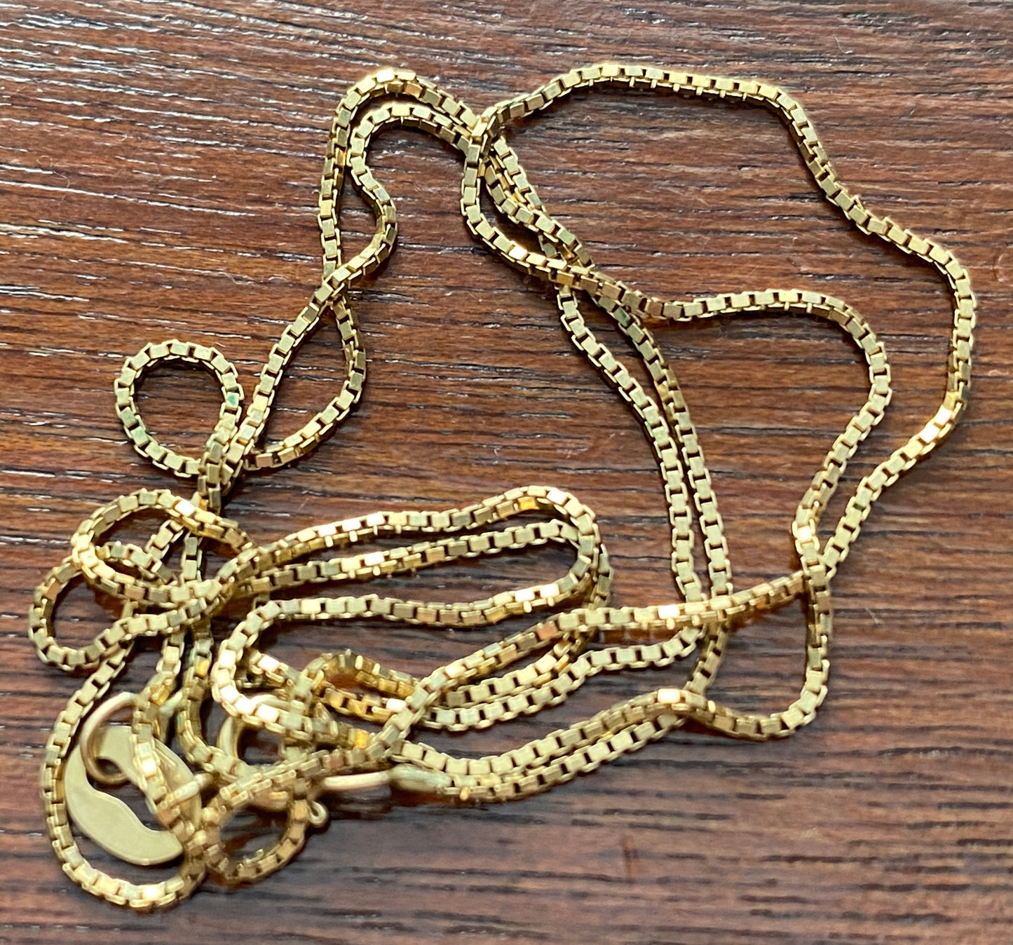 14k Yellow Gold Box Chain Necklace 18" Long x 1mm