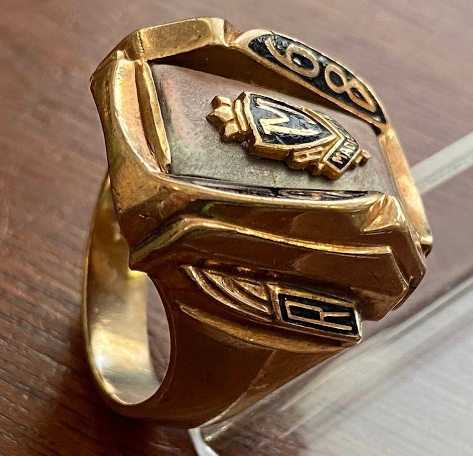 Vintage 1968 10k Yellow Gold Madison High School Class Ring Sz 8