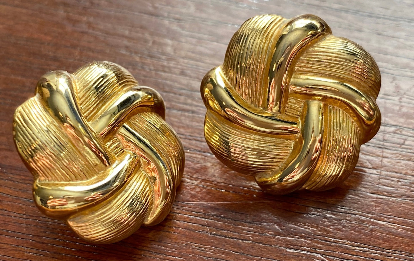 Vintage Gold Tone 80's Pierced Earrings
