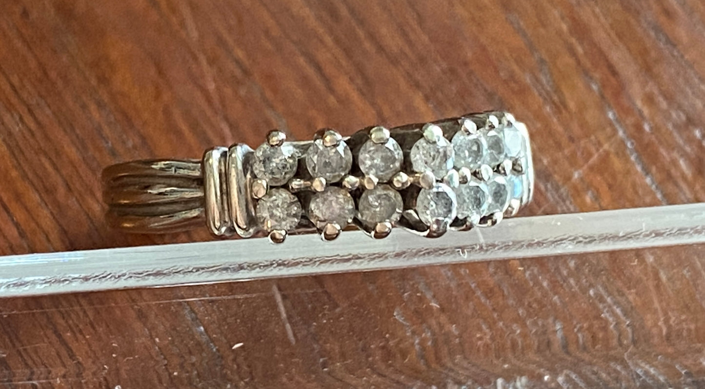 10k White Gold Diamond Ring Sz 8 Signed CW Prong Set 2 Rows