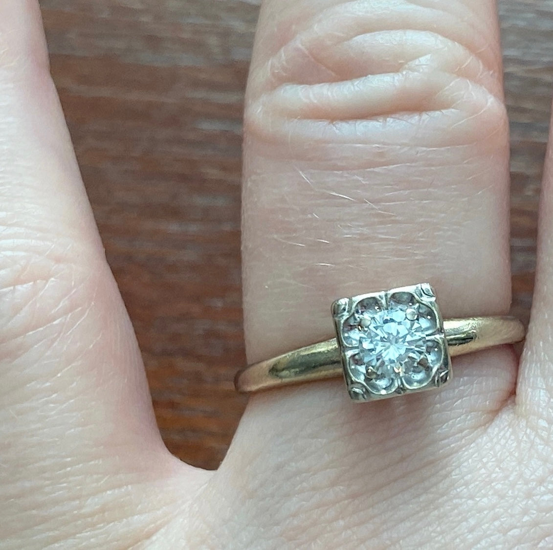 Vintage 14k White Gold Round .25ct Diamond Solitaire Engagement Ring Sz 7.75