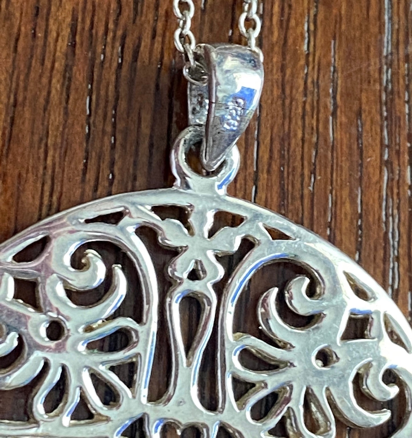 Sterling Silver 925 Chain Link Filigree Open Work Round Pendant Necklace