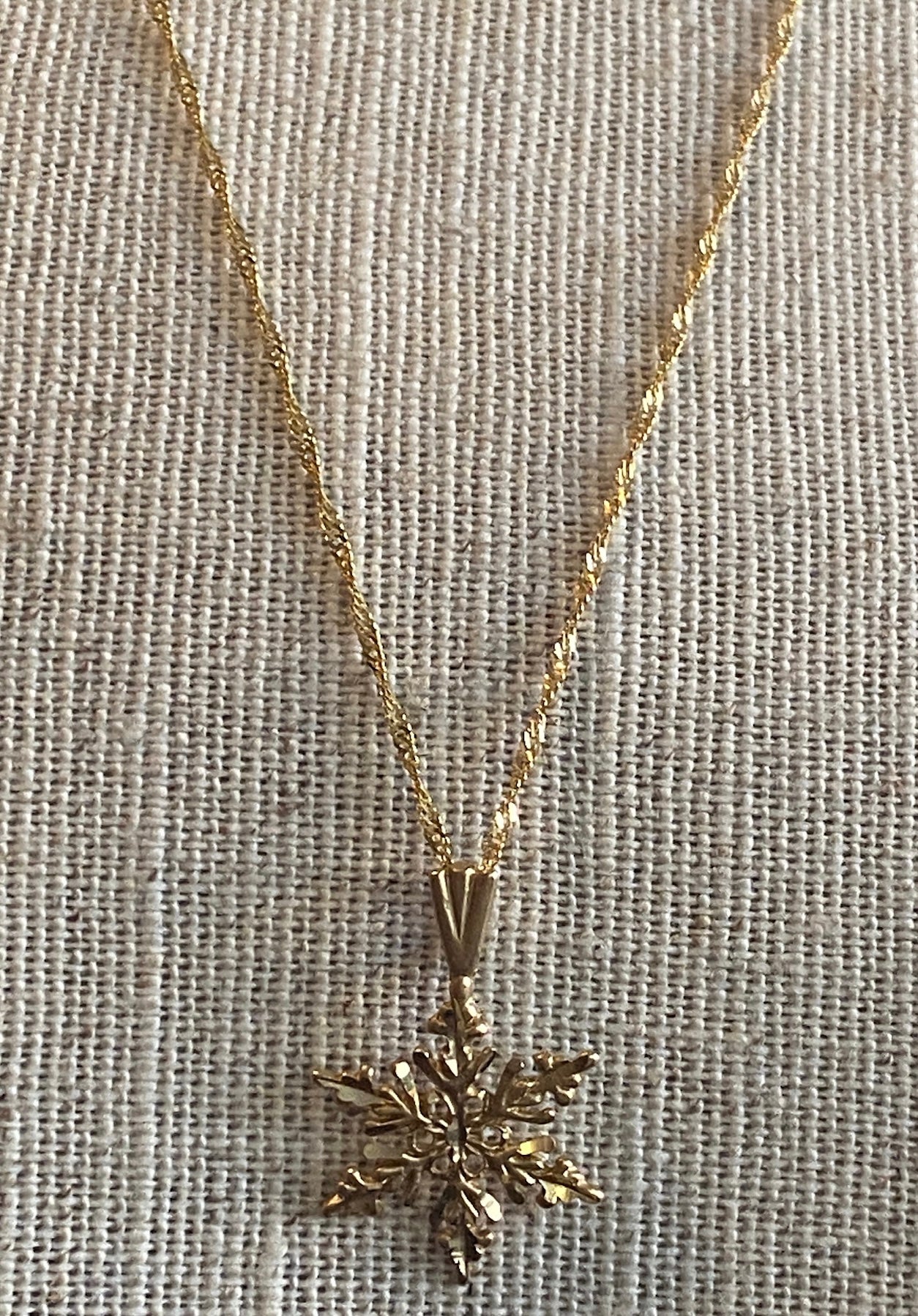 18kt Yellow Gold Chain Necklace 14k Diamond Cut Snowflake Pendant
