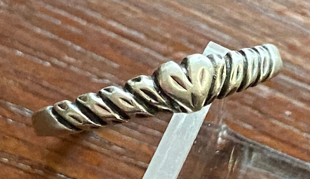 Small Sterling Silver 925 Heart Band Ring Sz 6.5