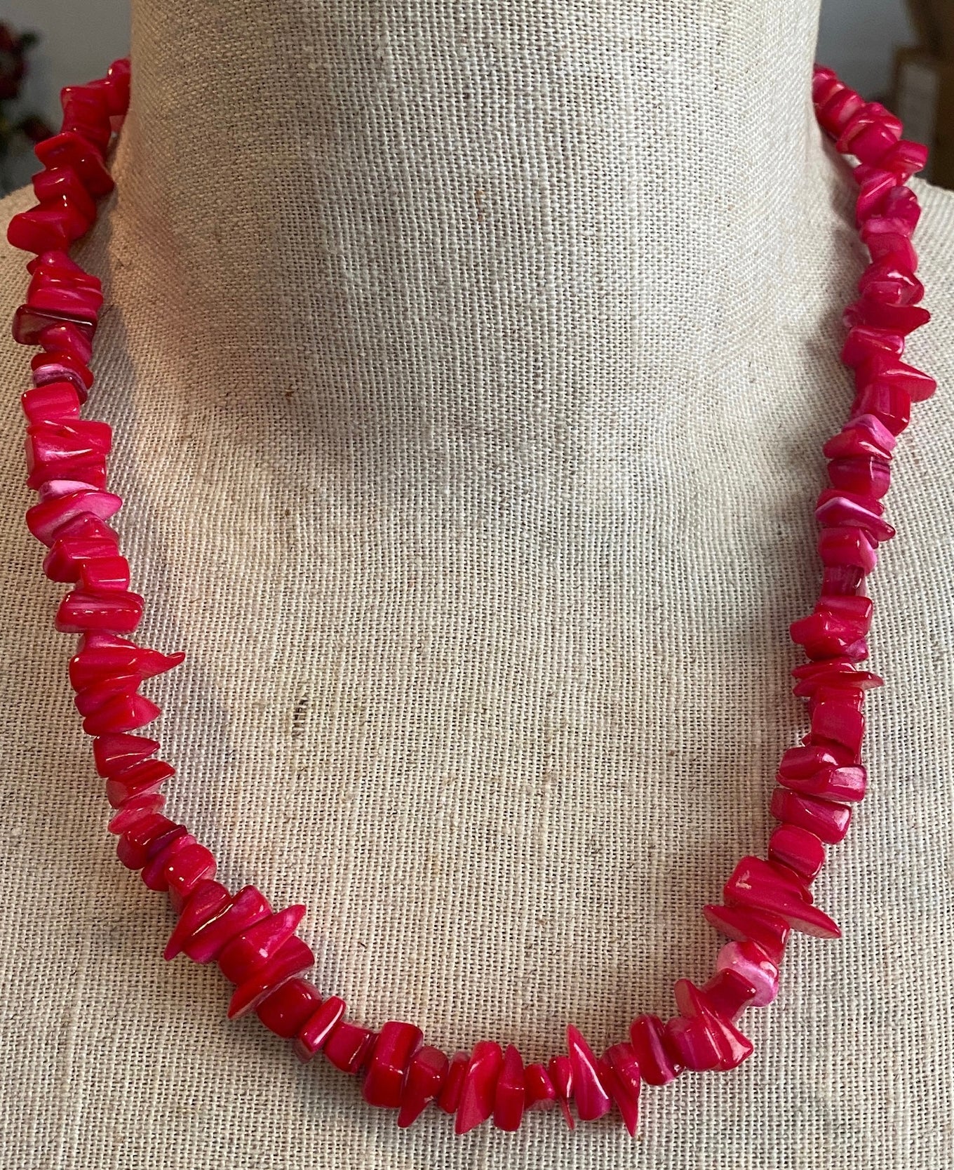 Polished Stone Single Strand Fuchsia Pink Necklace