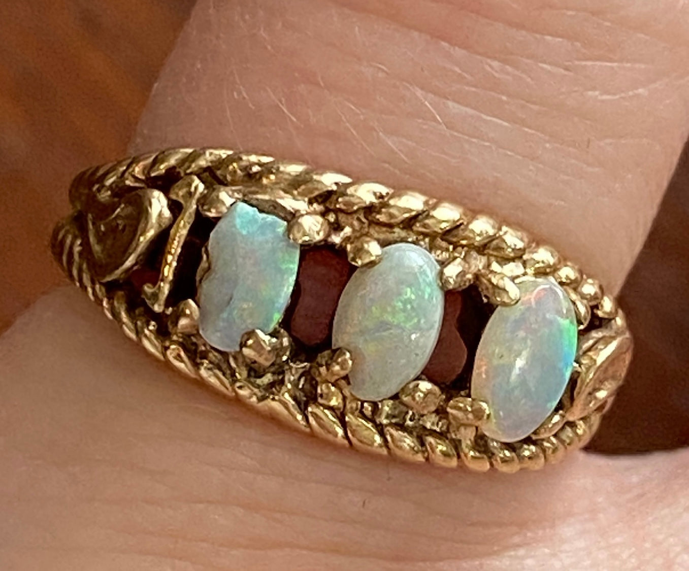 Vintage 10k Yellow Gold Oval Fire Opal 3 Stone Ring Sz 6