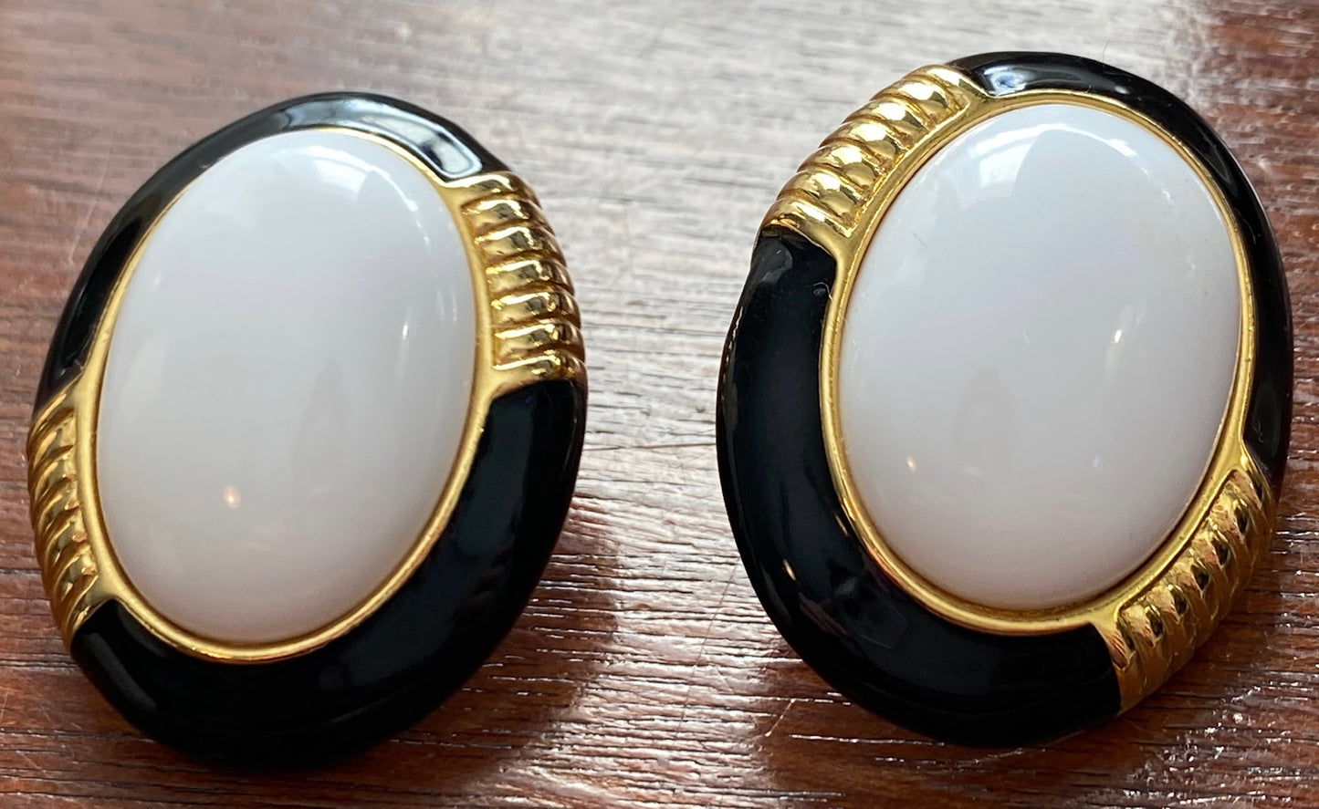 Vintage 80's Monet Black White Gold Clip on Earrings Cabochon