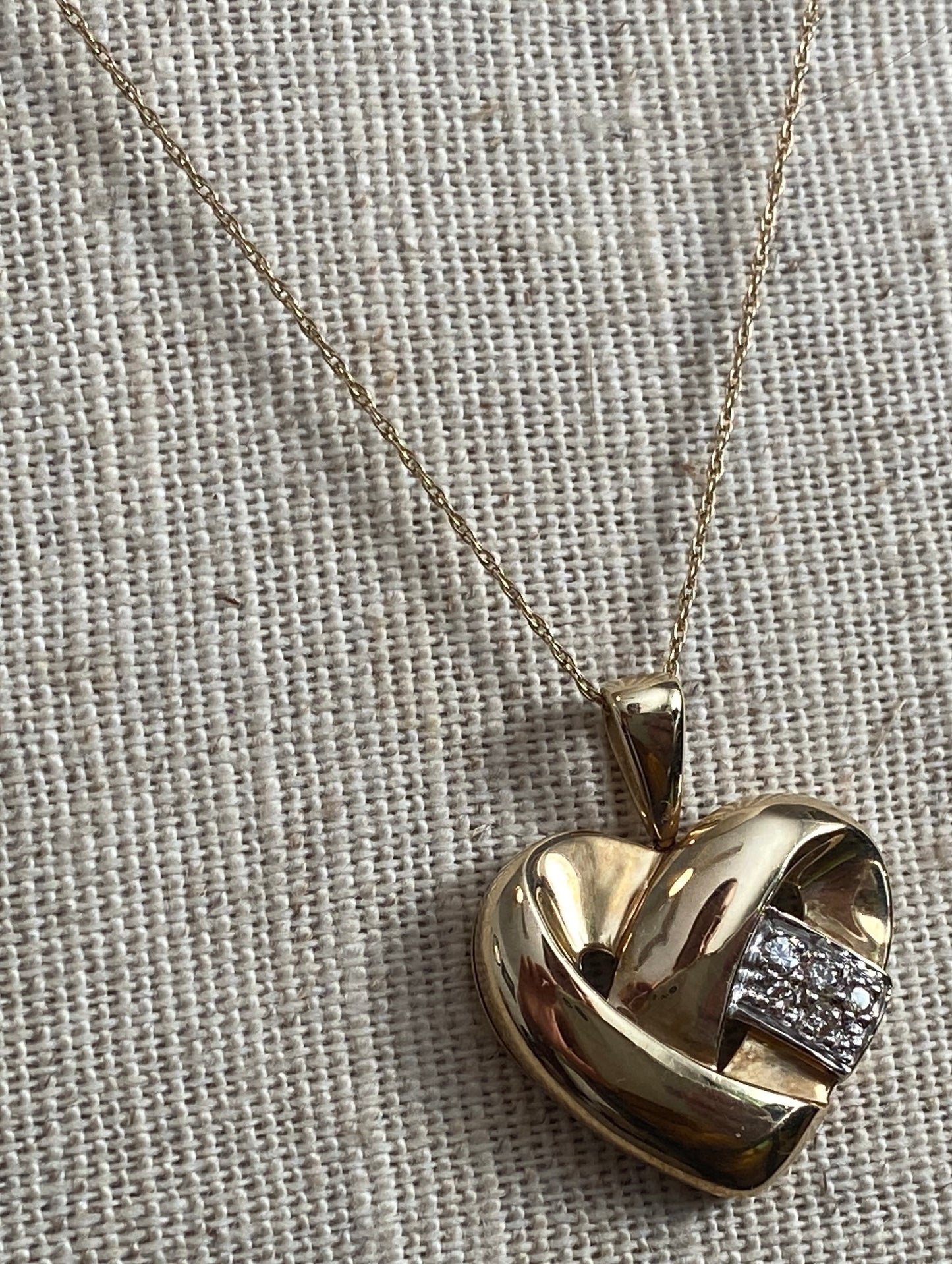 10k Yellow Gold Chain w FTH Pave Diamond Woven Heart Pendant 18" Long