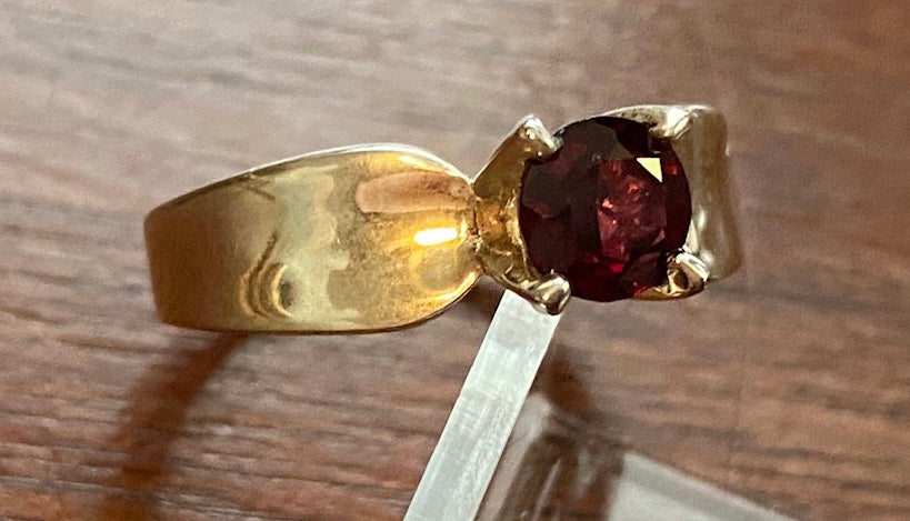Sterling Silver 925 Round Garnet Solitaire Bow Tie Ring Sz 7.75