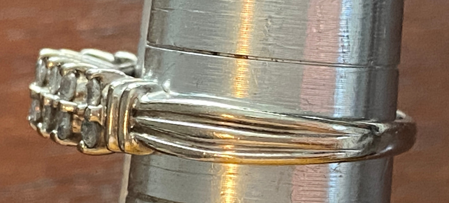 10k White Gold Diamond Ring Sz 8 Signed CW Prong Set 2 Rows