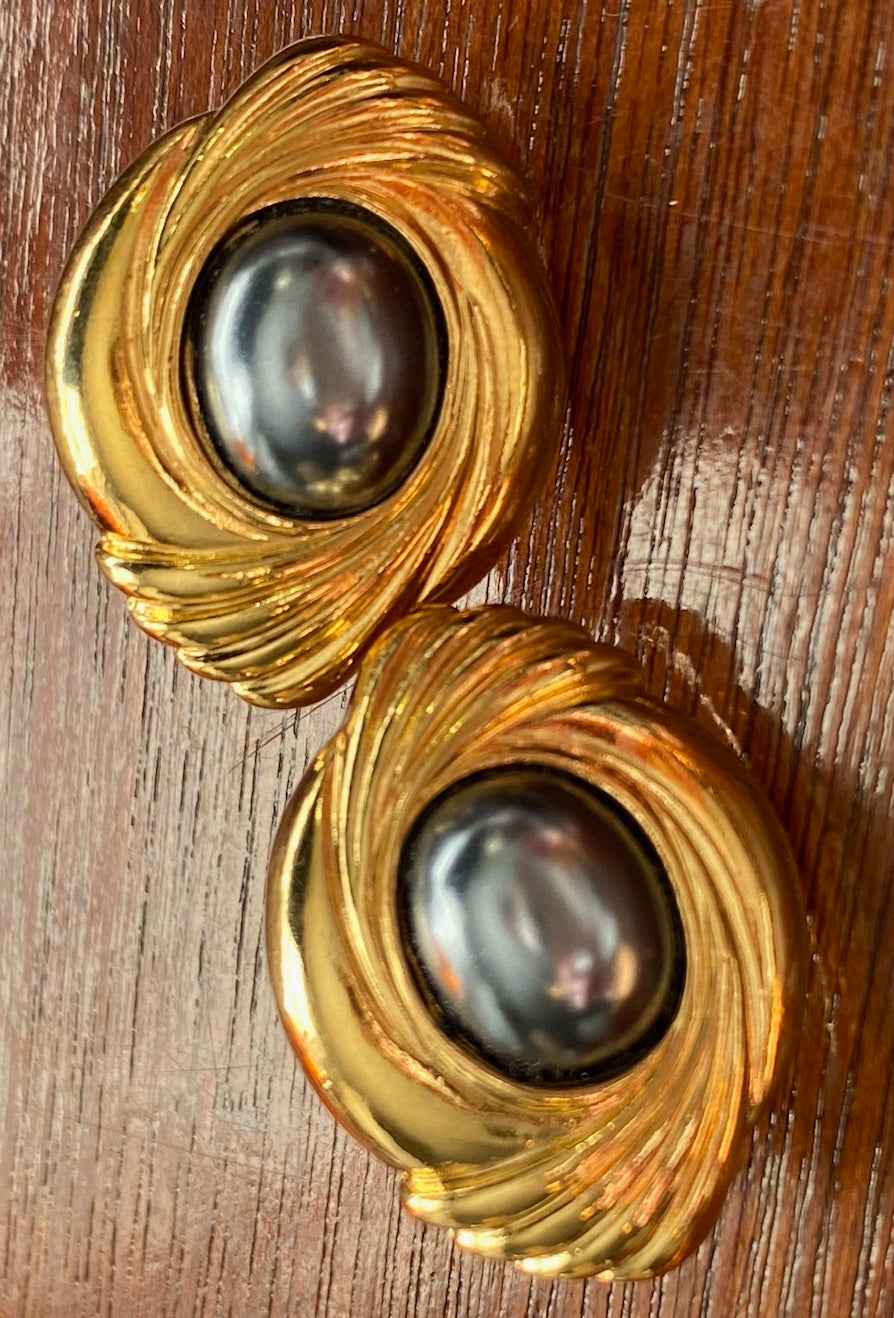 Vintage Gold Tone Gunmetal Cabochon Clip on Earrings
