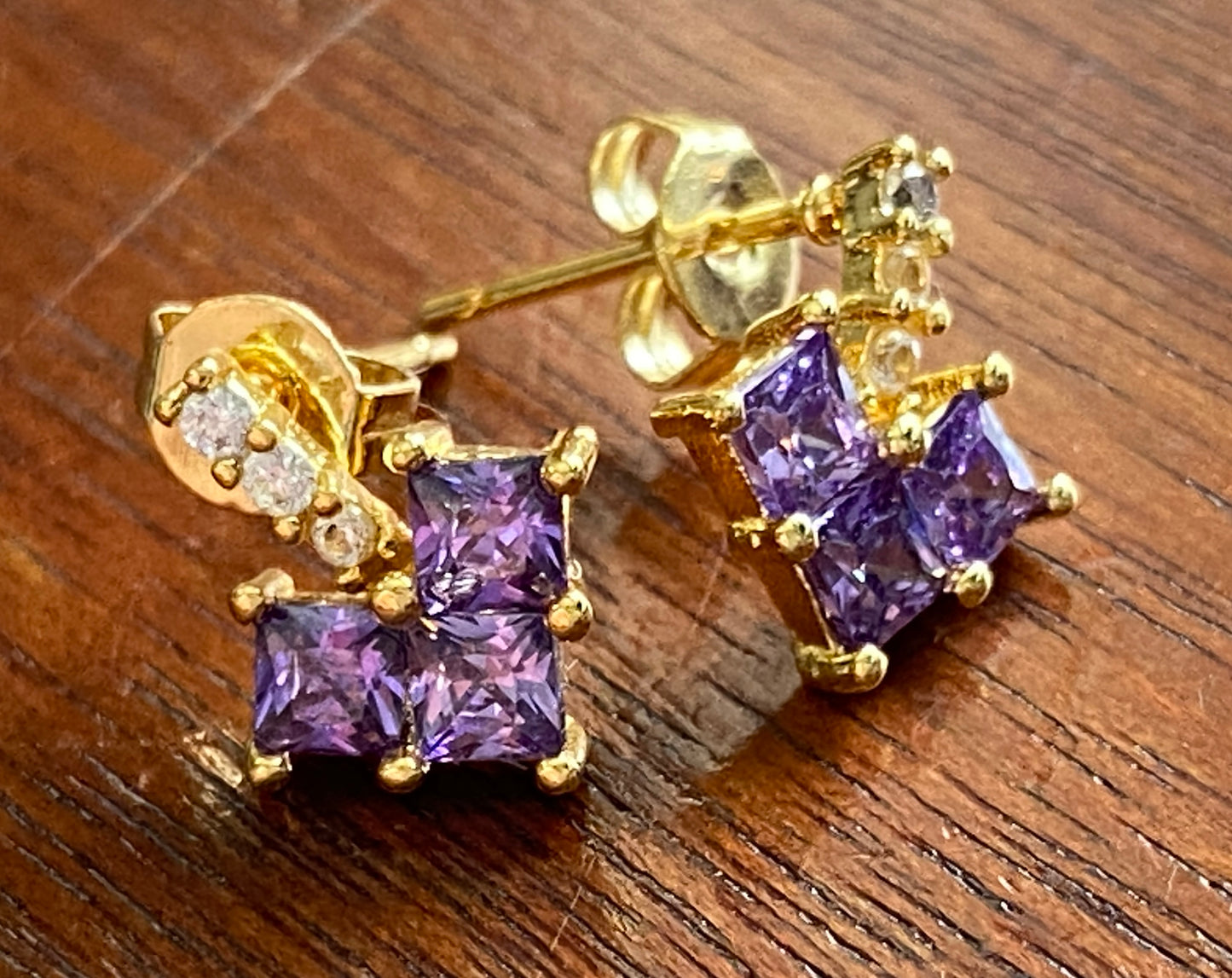 18k Yellow Gold Plate Heart Shaped Purple White Rhinestone Pierced Earrings