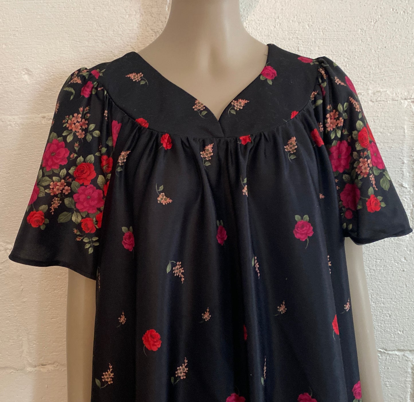 Vintage Anthony Richards Muu Muu House Night Dress Floral Pattern