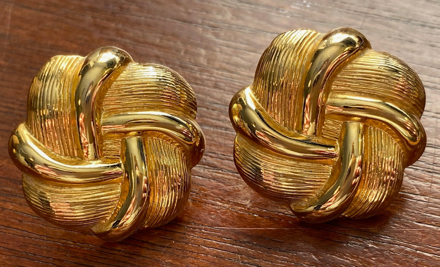 Vintage Gold Tone 80's Pierced Earrings
