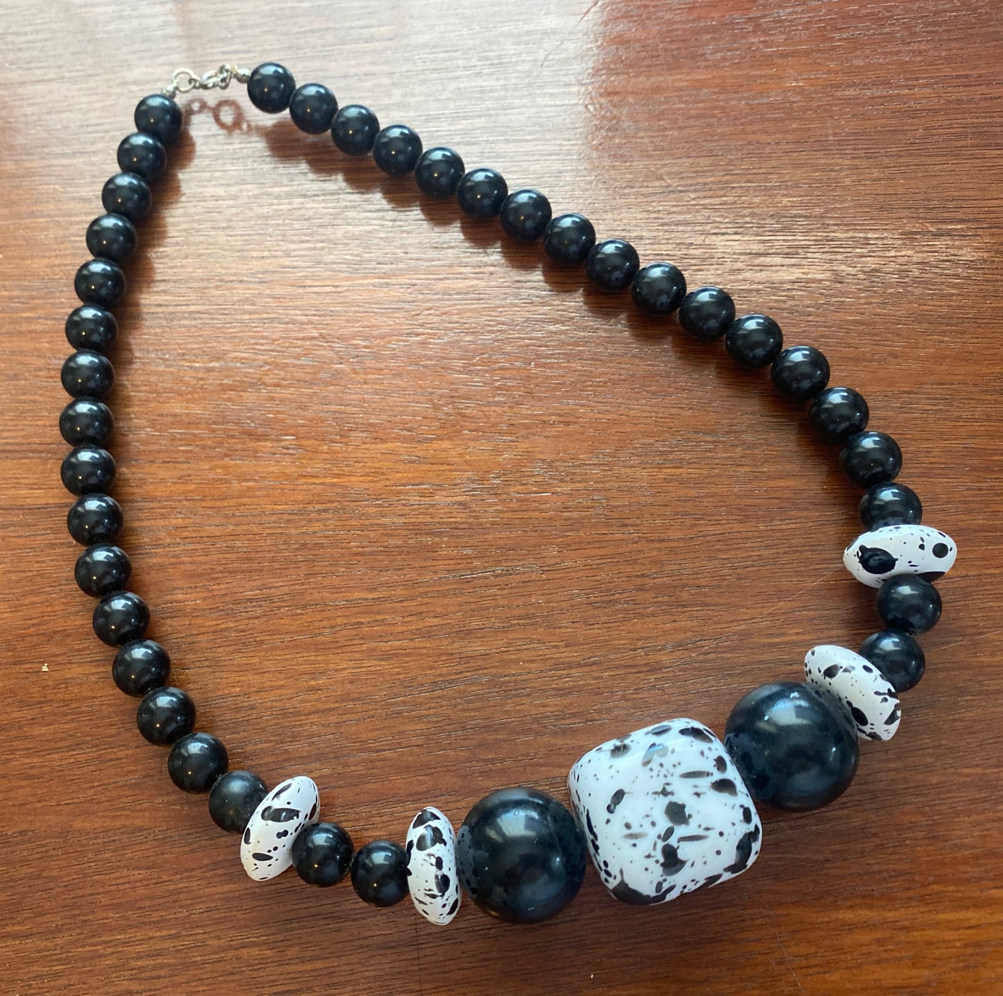 Vintage Black White Splatter Chunky Bead Collar Necklace