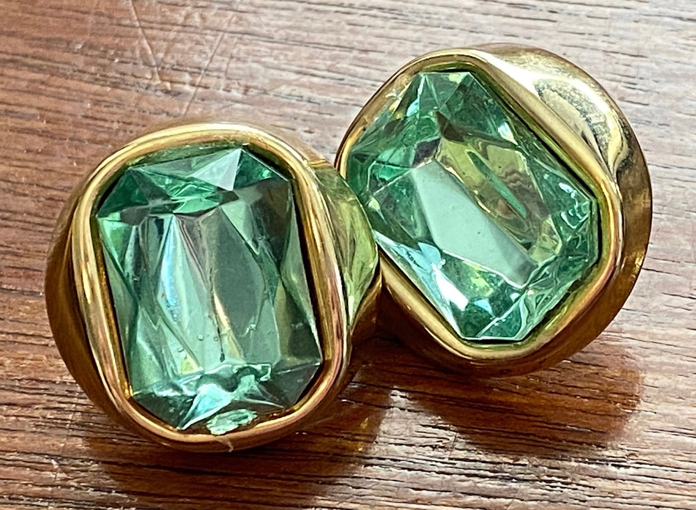 Vintage 80's Gold Tone Seafood Green Rhinestone Pierced Earrings
