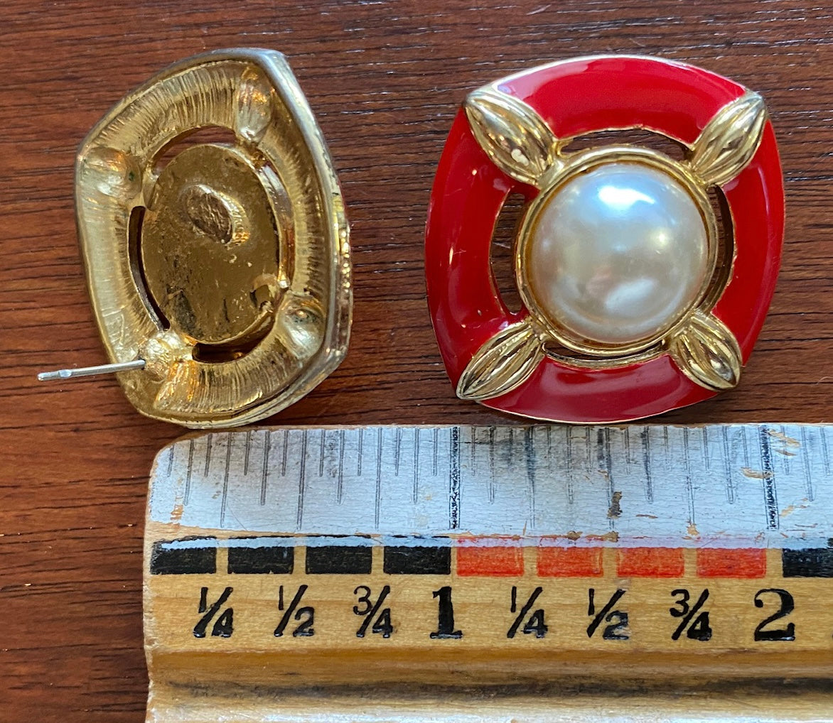 Vintage 80's Faux Pearl Cabochon Red Enamel Gold Tone Earrings Pierced