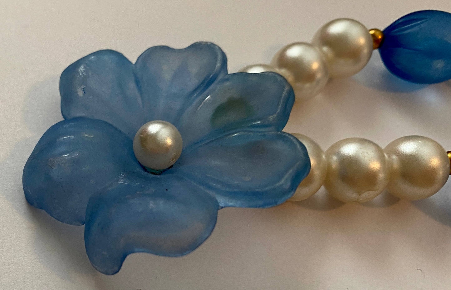 Vintage Faux Pearl Frosted Blue Flower Bead Necklace