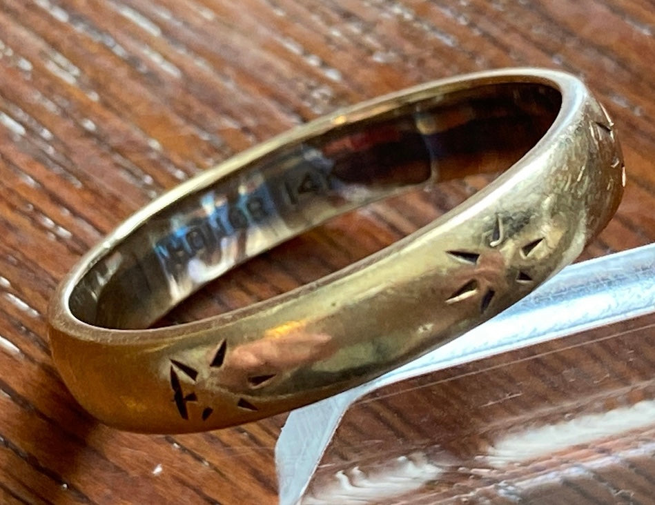 Vintage 14k Yellow Gold Starburst Design Band Sz 6.75