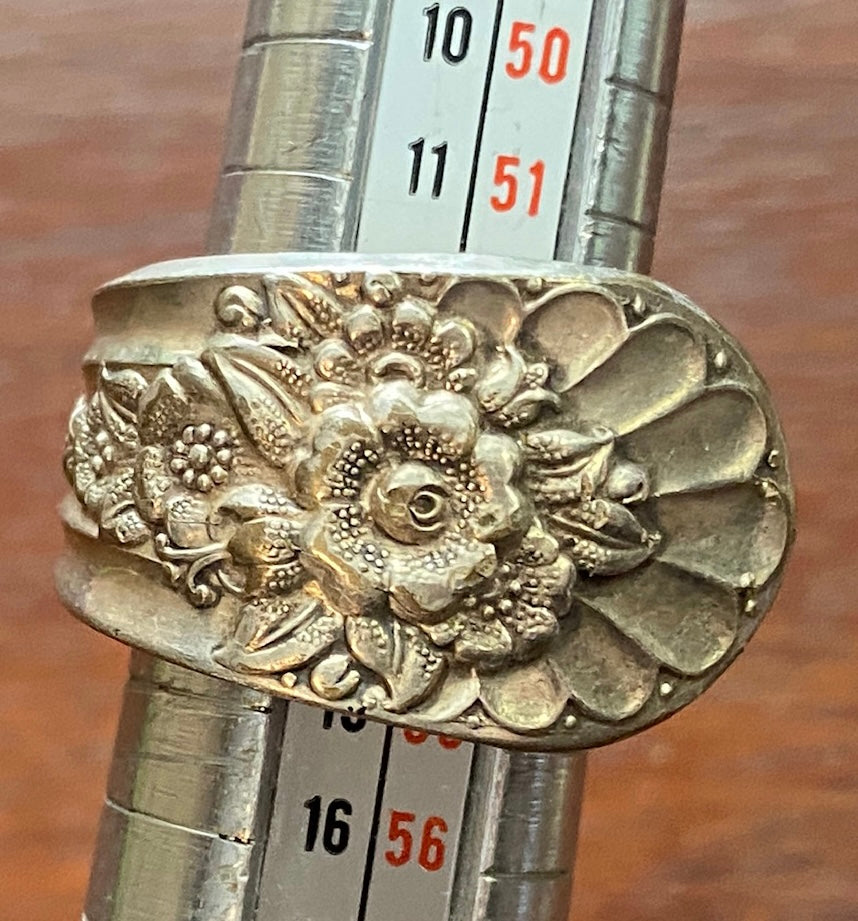 Vintage Rogers and Co Silver Tone Spoon Ring