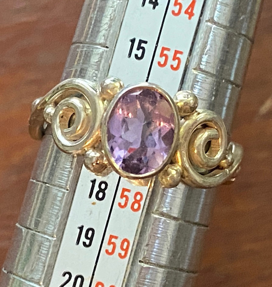 Sterling Silver 925 Oval Amethyst Solitaire Swirl Design Ring Sz 7.75