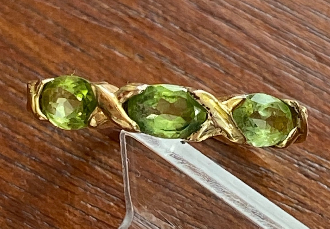 Gold Vermeil over Sterling Silver 925 Oval Peridot X Design Ring Sz 7.75