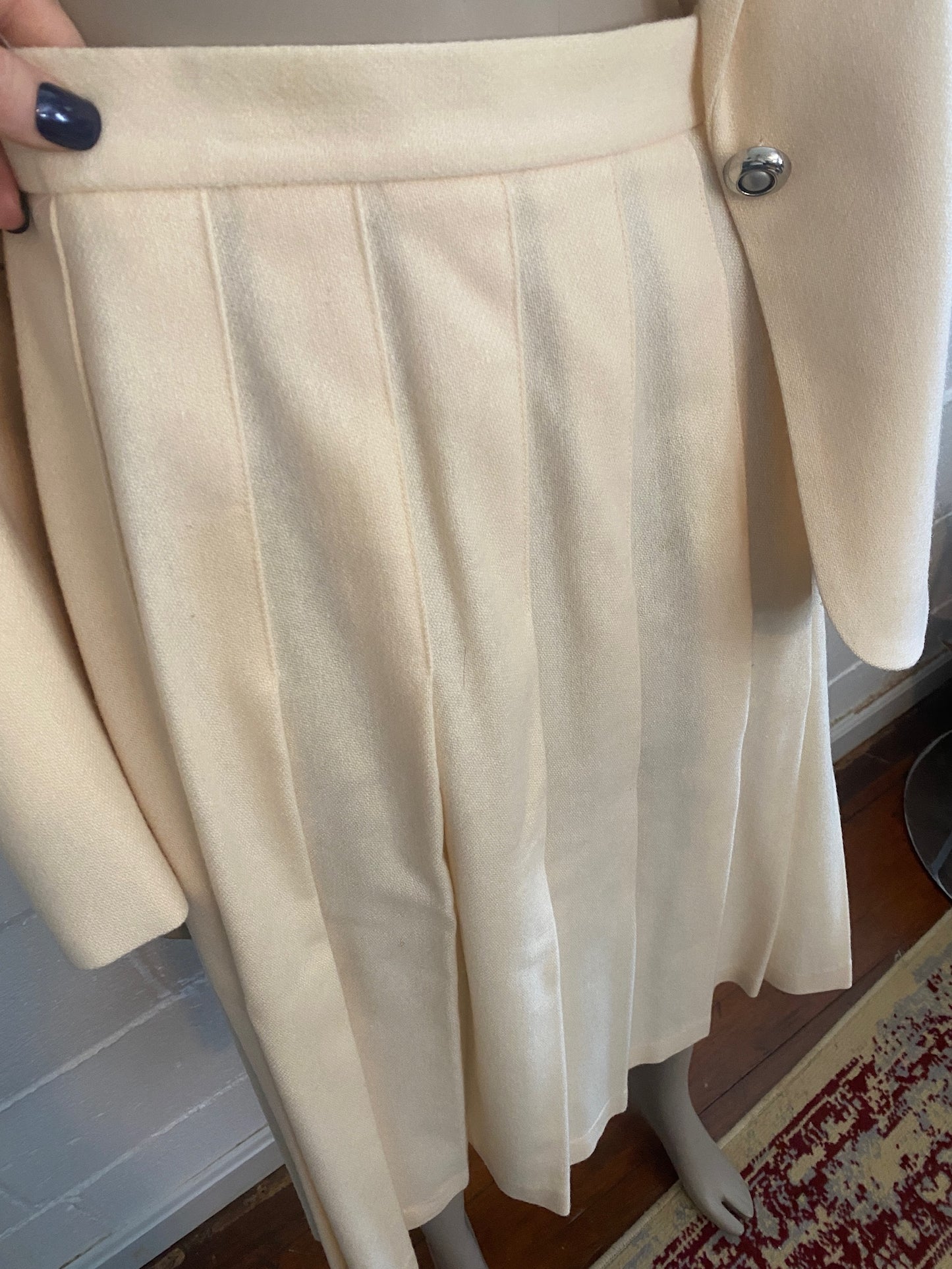Vintage Koret Petites Pure Wool Ivory Pleated Suit Blazer Set Sz 10