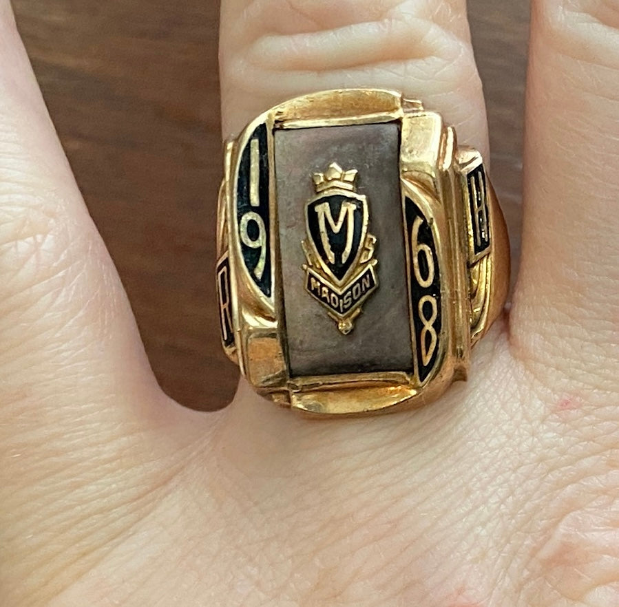 Vintage 1968 10k Yellow Gold Madison High School Class Ring Sz 8