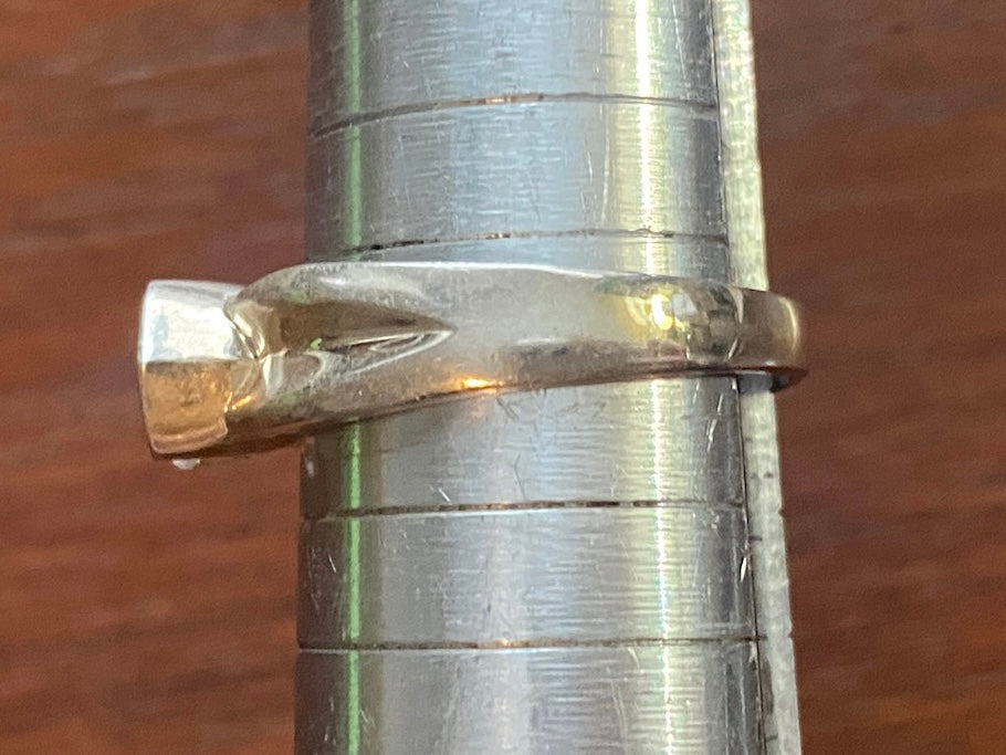 Sterling Silver 925 CZ Solitaire Modern Style Ring Sz 7.75 Signed DQ