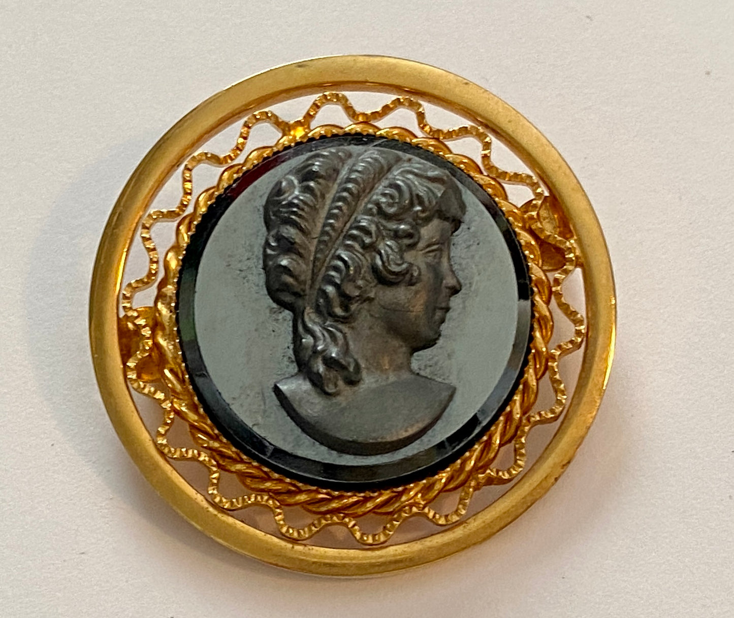 Vintage Gold Tone Gray Black Hematite Cameo Brooch Pin
