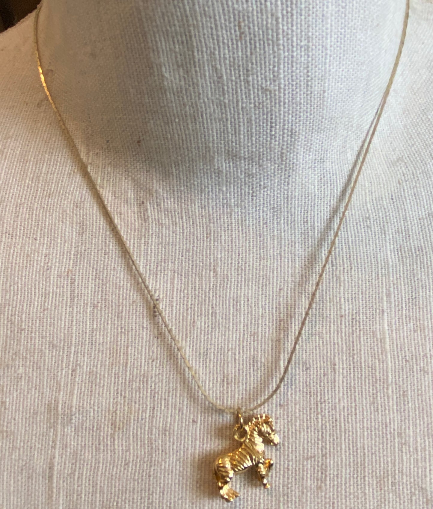 Vintage Gold Tone Metal Chain Necklace Zebra Pendant