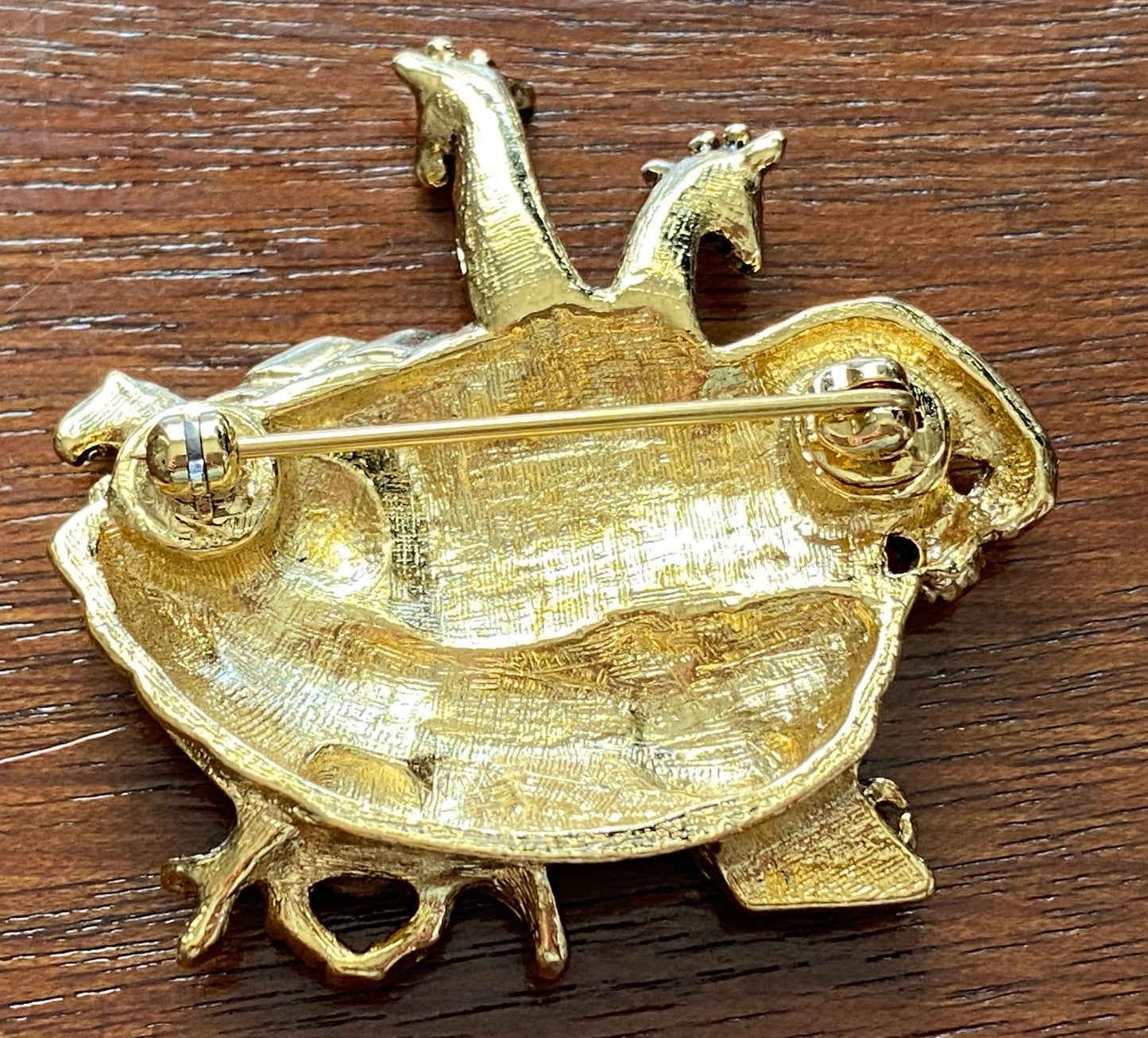 Vintage Avon Gold Tone Metal Noahs Ark Brooch Pin Boat Ship Animals