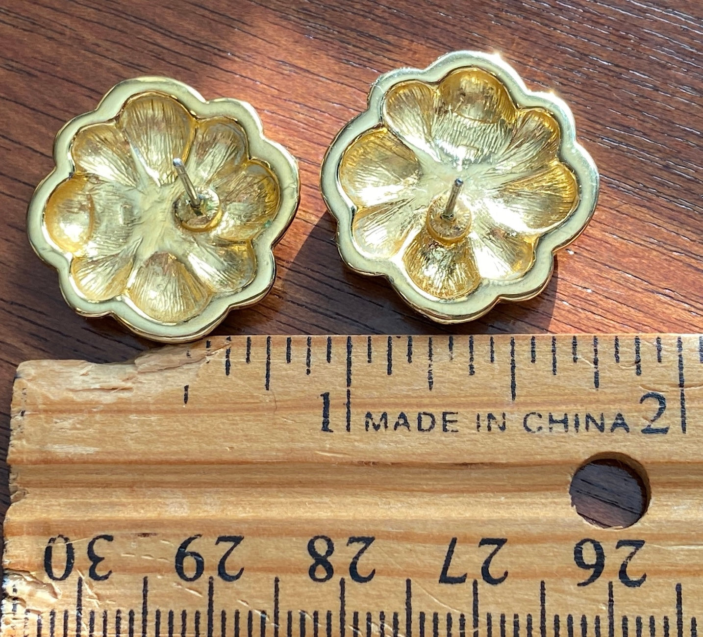 Vintage Gold Tone 80's Pierced Earrings