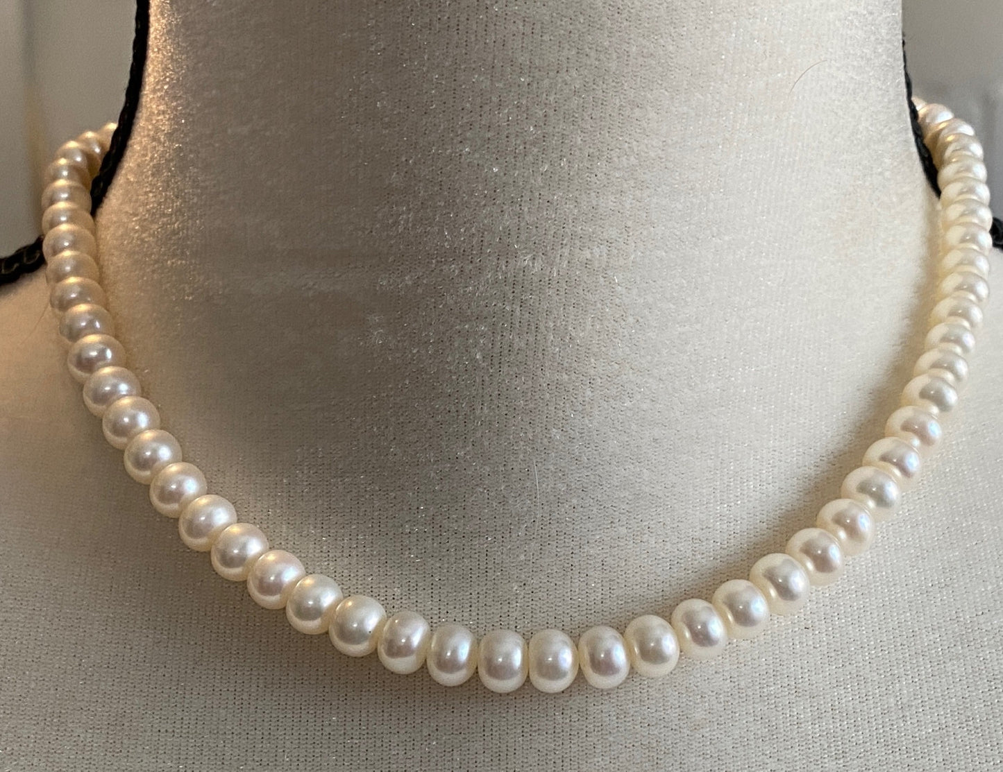 Single Strand Honora Freshwater Pearl Necklace with Box 16" Long