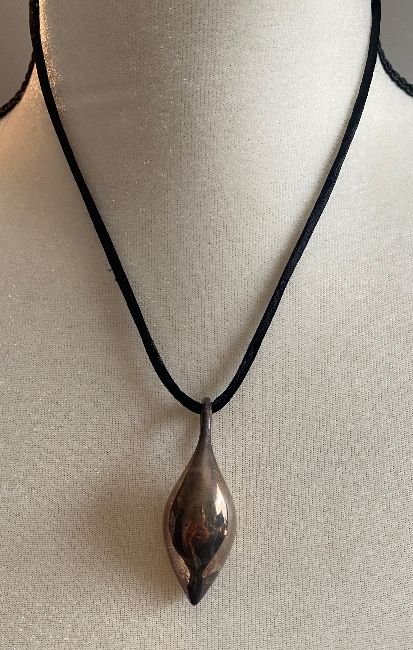 Michael Dawkins Cord Sterling Silver Modern Teardrop Necklace Pendant