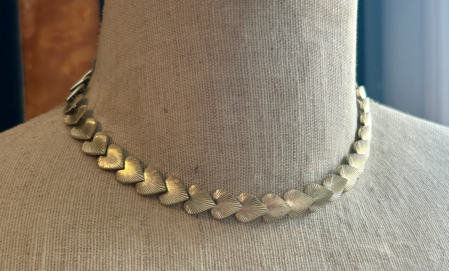 Vintage Gold Tone Plastic Radiant Heart Adjustable Choker Necklace CUTE!