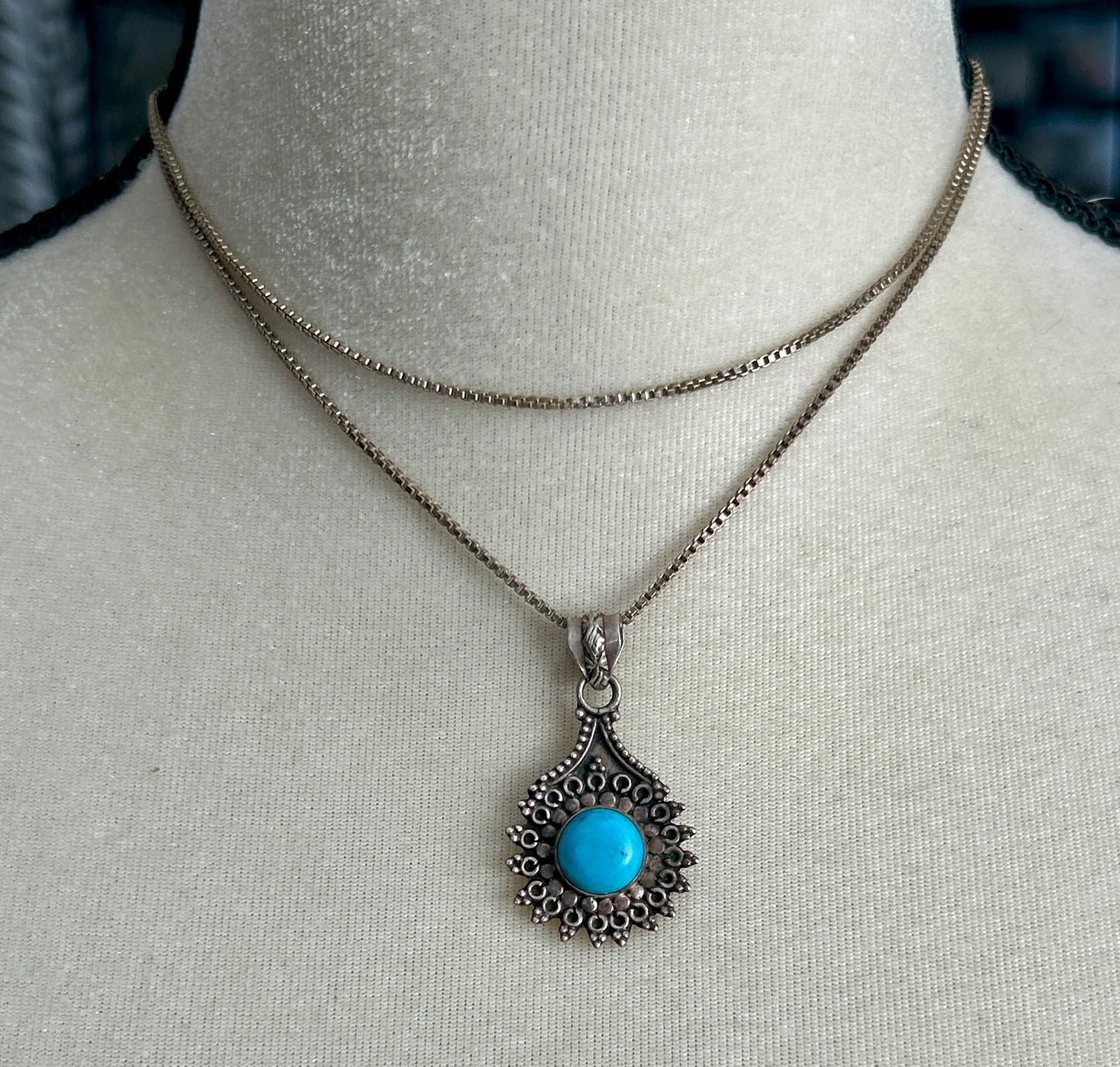 Sterling Silver 925 Box Chain Southwestern Blue Turquoise Pendant Necklace